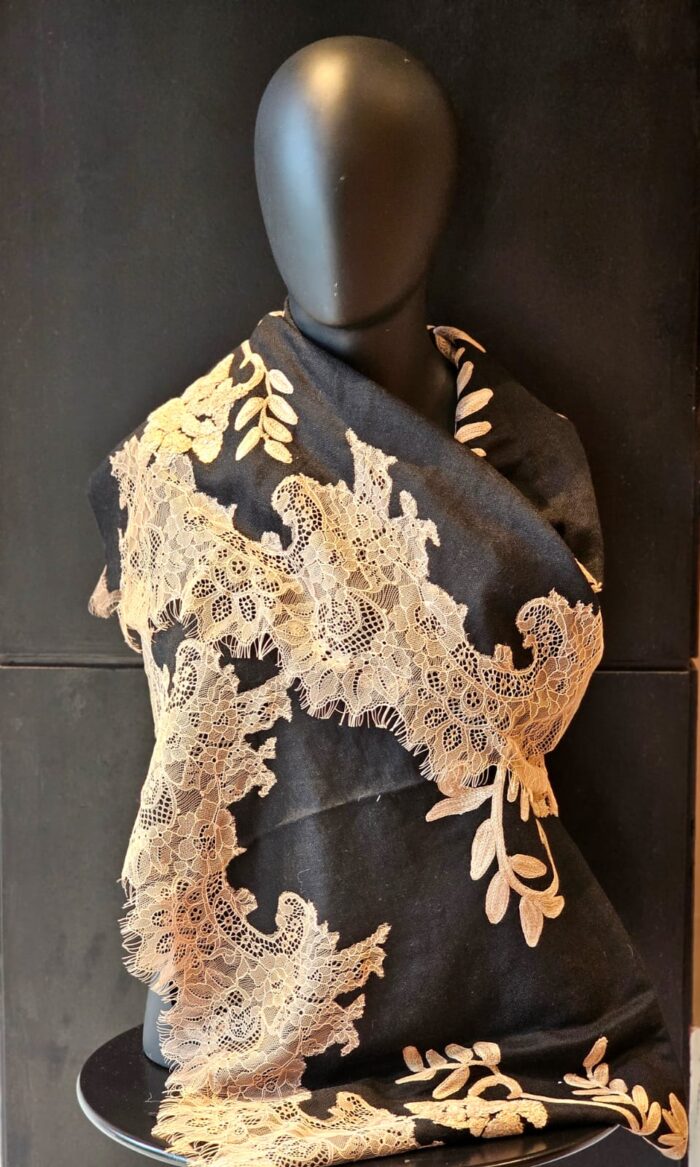 Stole with Fine Lace and Machine Embroidery