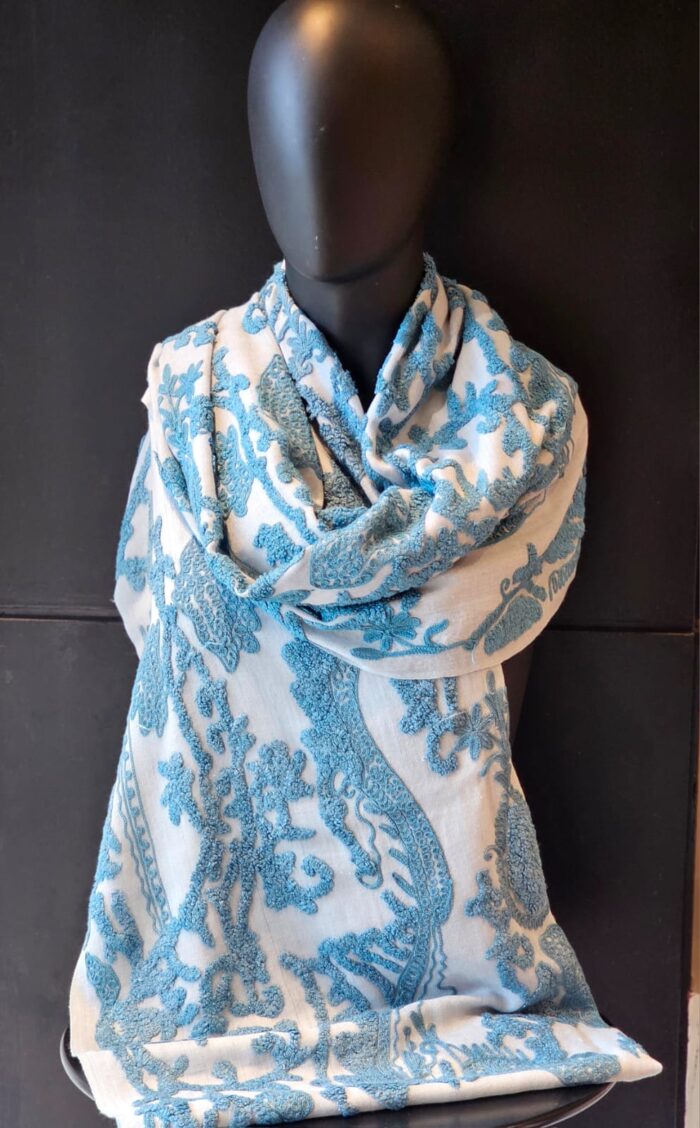 Woolen Stole with Tufted Machine Embroidery